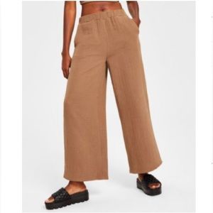 Casual linen pants with pockets and elastic waist